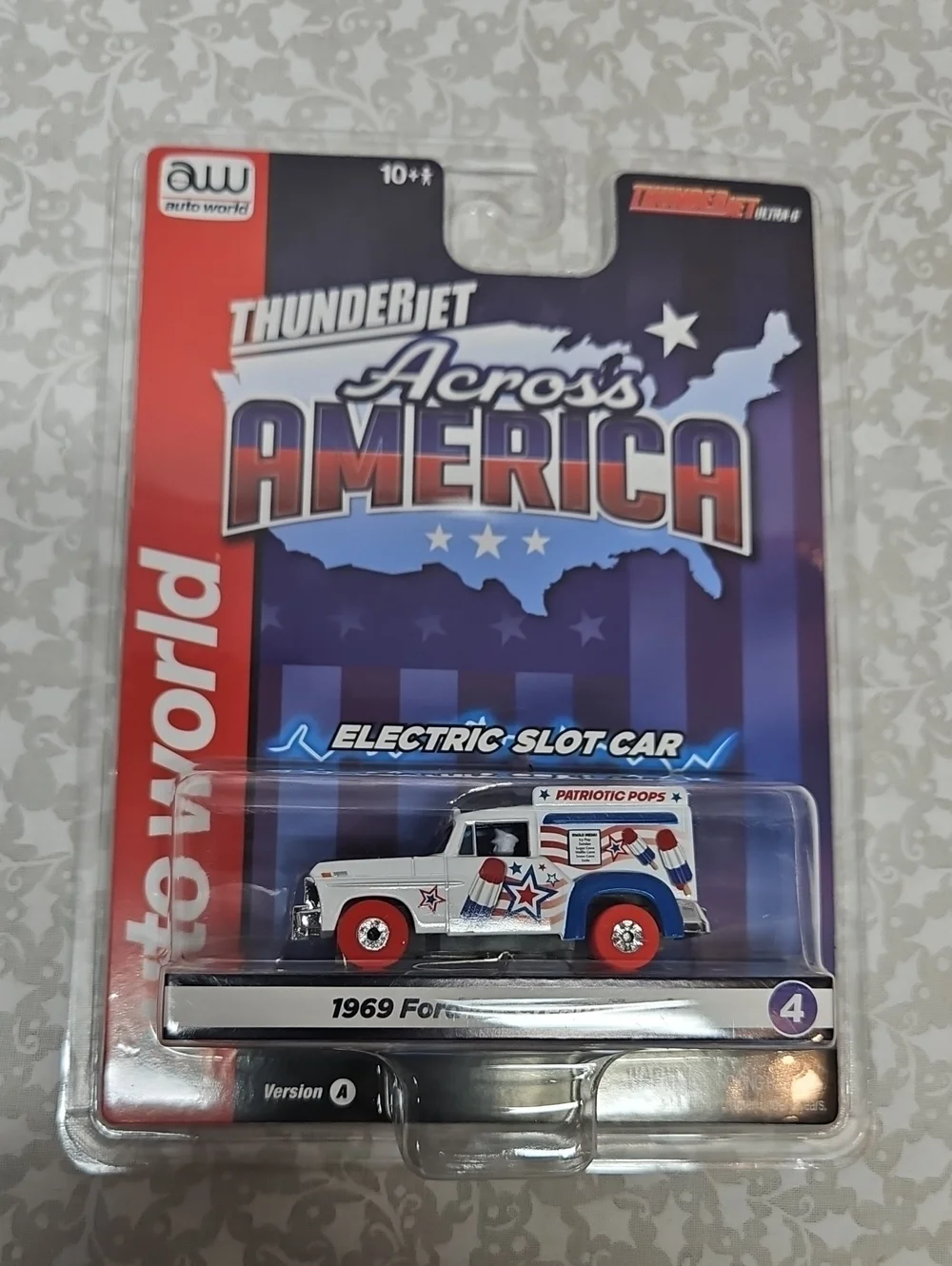 autoworld Thunderjet 1969 ford ice cream truck slot car A & B Across America